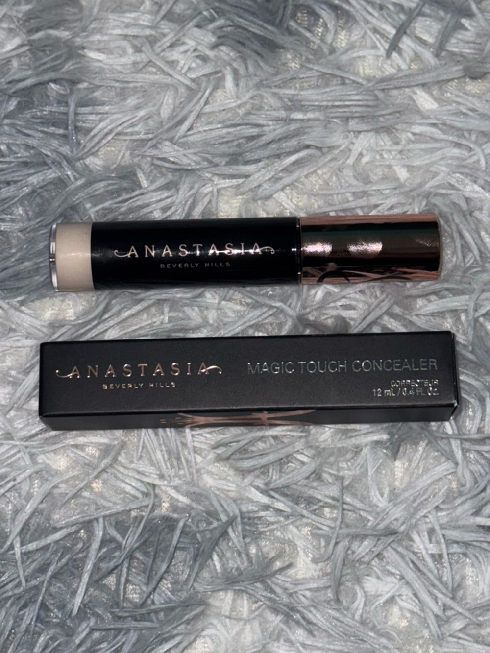 📦BNIB ABH Magic Touch Concealer